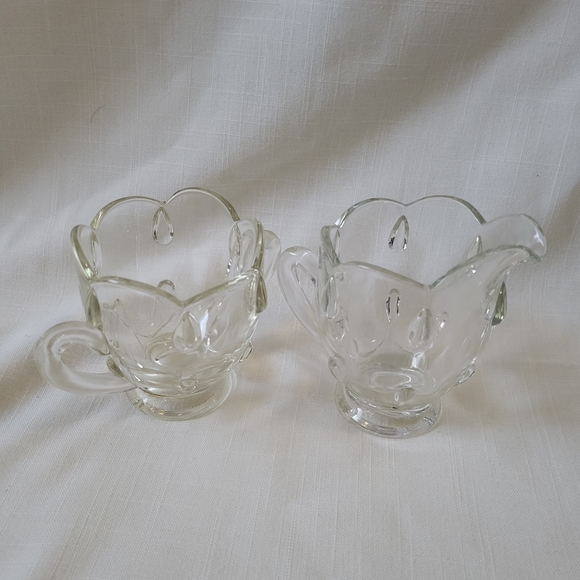 Vintage Indiana Glass Company Teardrop Sugar and Creamer Set - Picture 2 of 11